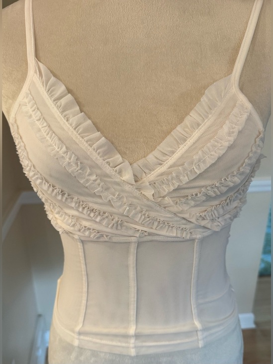 Pilcro Tops - 🤍🩰 NWT Pilcro Ivory Mesh Ruffle Corset Cami Top XS Anthropologie